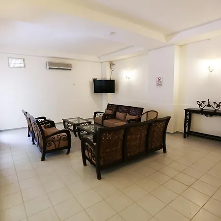 منتجع Izer Club 4*
