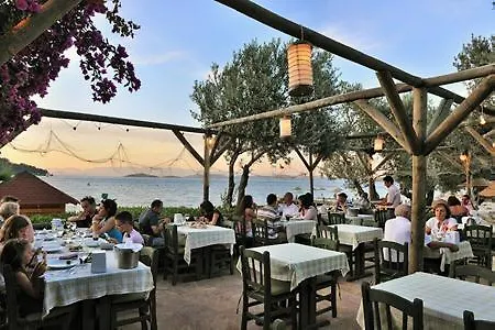 Izer Club Üdülőközpont 4*
