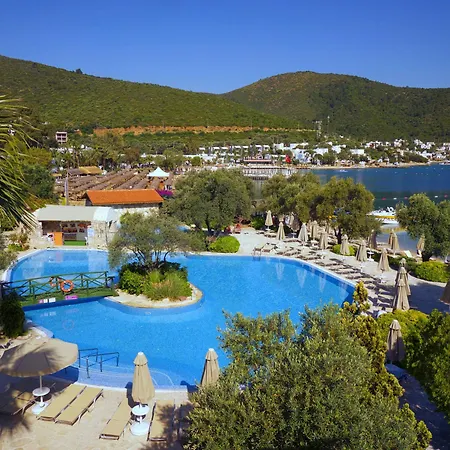 Üdülőközpont Izer Club 4*