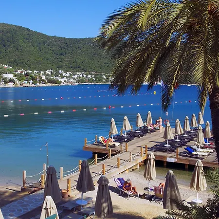 Üdülőközpont Izer Club Torba
