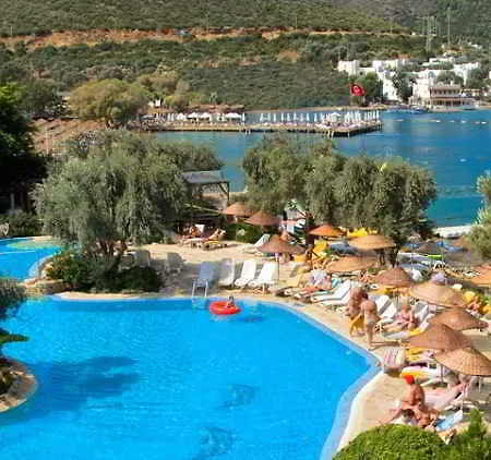 Izer Club Üdülőközpont 4*